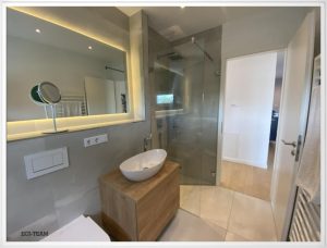 Badezimmer/Duschbereich